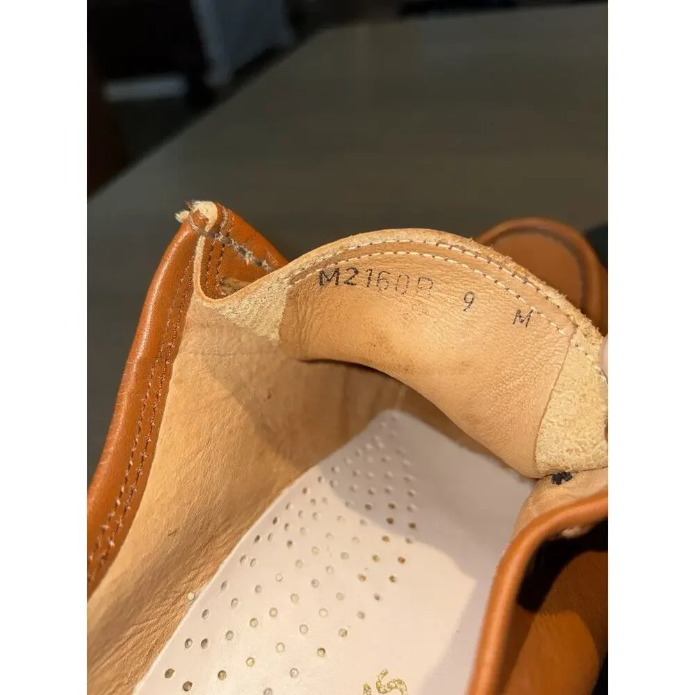 Clarks Originals Men’s 9M Tan Leather Wallabee Lace Up Casual Shoes